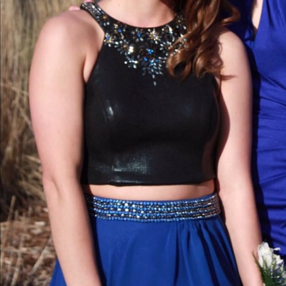 Blue and Black two piece, earrings, size 4-6, 5’6” - Picture 3 of 8